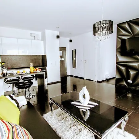 Zajezdnia Mtp Estate Center Apartment *