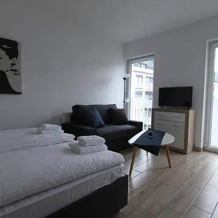Zajezdnia Mtp Estate Center Apartment Posen