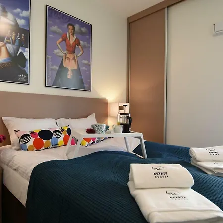 Апартаменты Zajezdnia Mtp Estate Center *