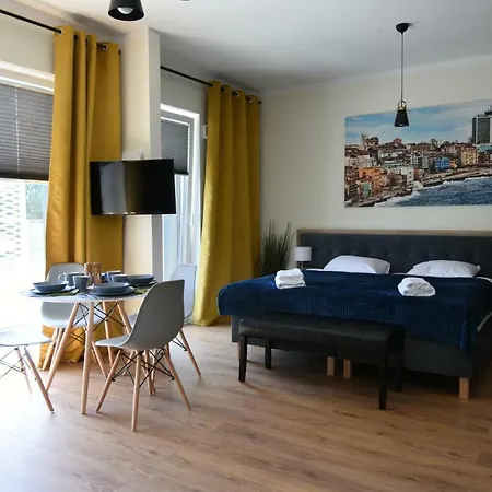 Zajezdnia Mtp Estate Center Апартаменты *