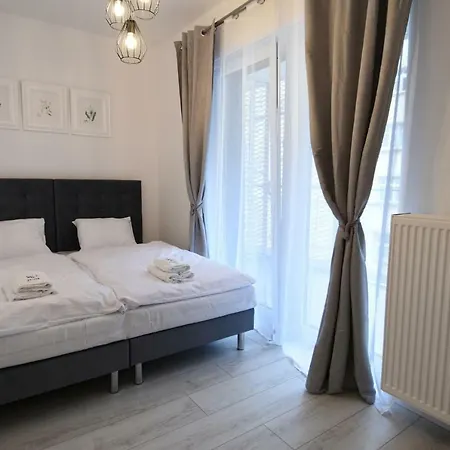 Zajezdnia Mtp Estate Center * Познань