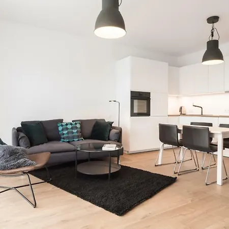 Zajezdnia Mtp Estate Center * Познань